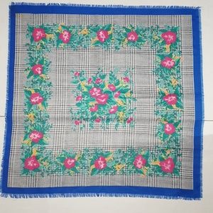 Beautiful Vintage 60s Houndstooth Scarf